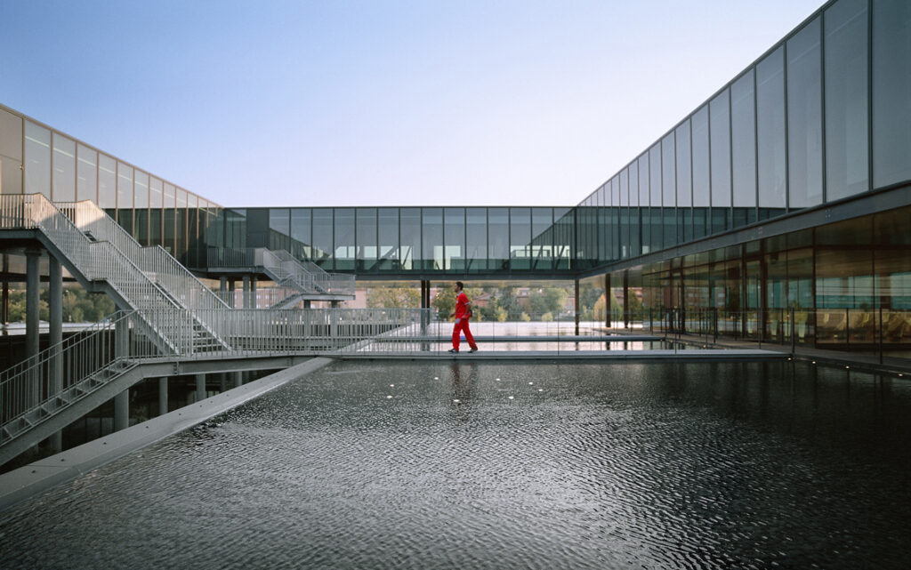 Ferrari halves electric vehicle target and focuses on hybrid innovation